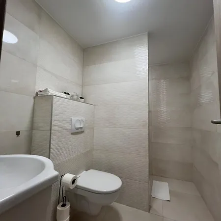 Déryné Apartamento *